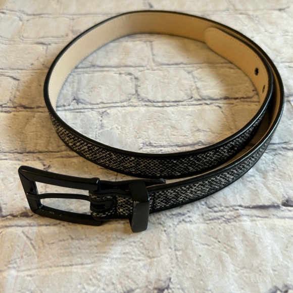 TALBOTS MADE IN ITALY WOMENS HERRINGBONE TWEED LIKE LEATHER BELT SIZE MEDUIM - Picture 2 of 11